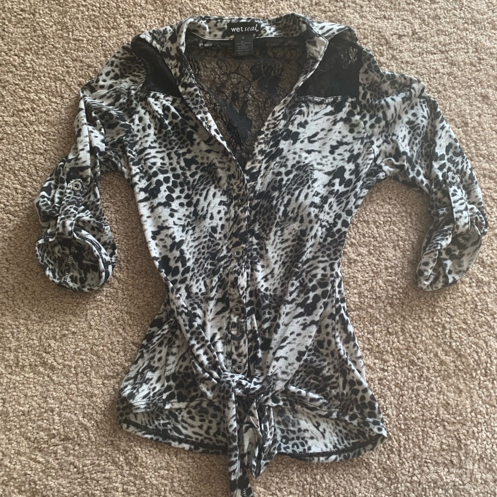 Black Cheetah Print Crop Top